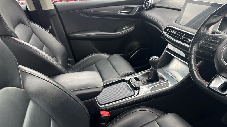 MG Hs 1.5 T-GDI Excite 5dr Petrol Hatchback